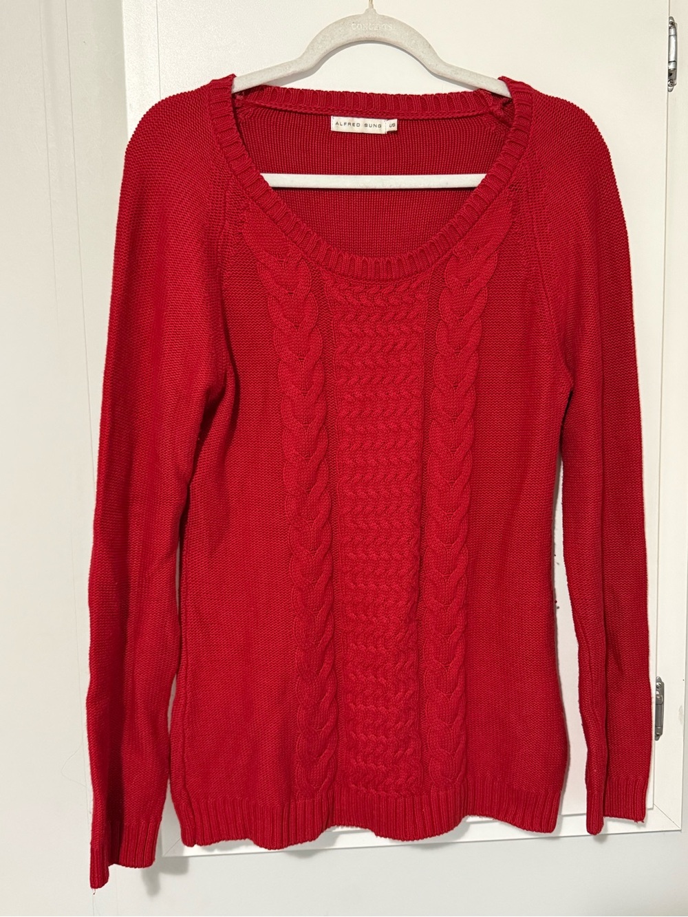 157. ALFRED SUNG Red Cable-Knit Scoop Neck Sweater
